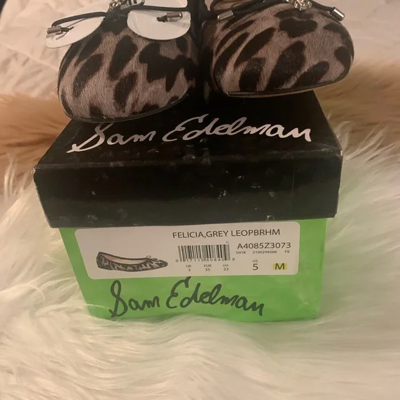 SAM EDELMAN FELICIA GREY LEOPARD SHOE. - Picture 3 of 6